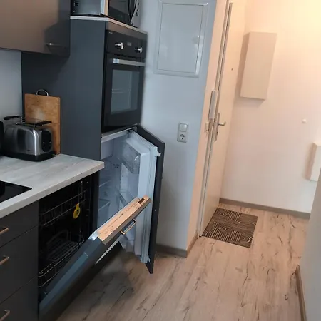 1-zimmer-appartment Mit Balkon In Zentraler Lage Lejlighed *